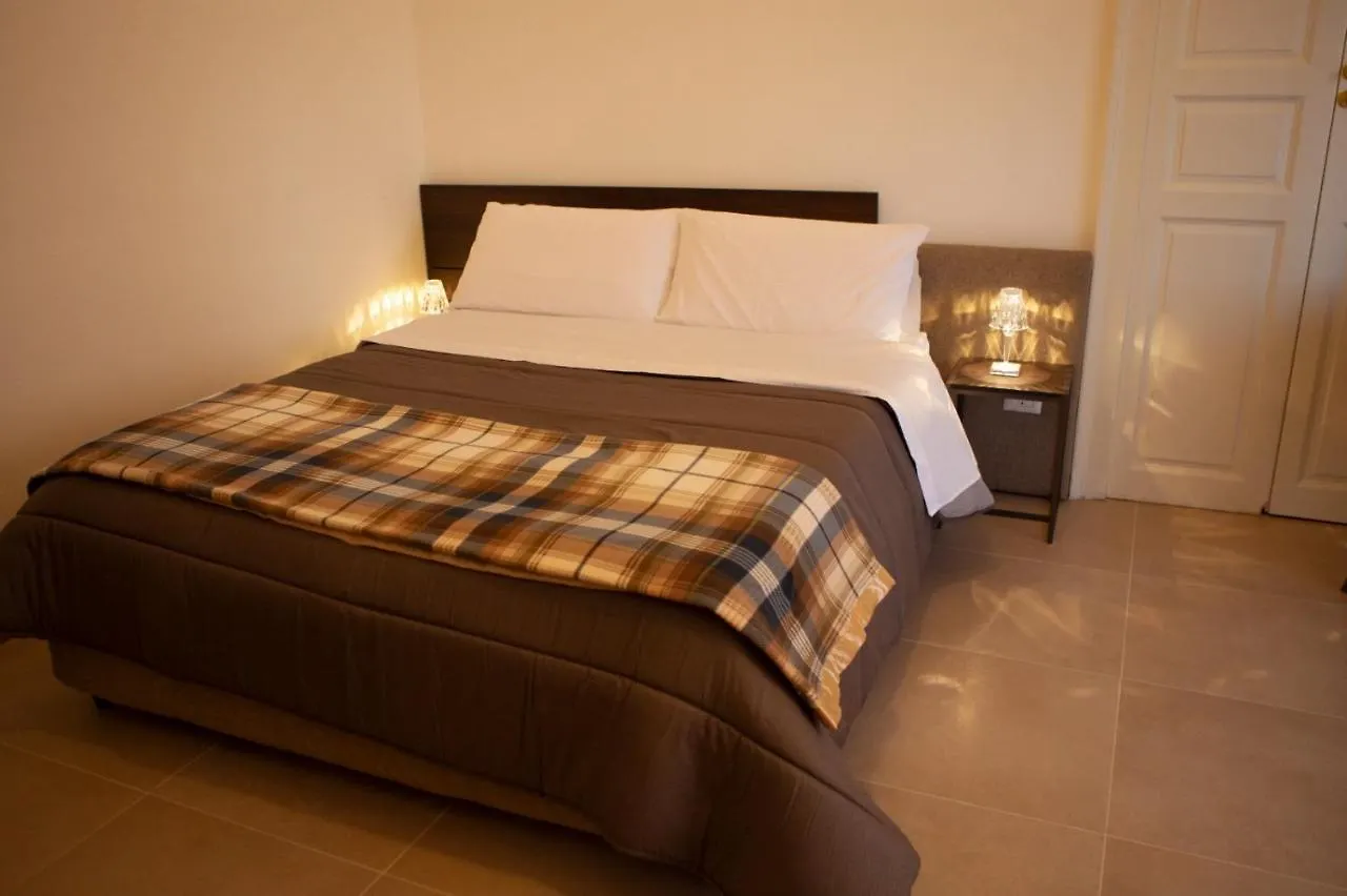 Casapaola B&B Rooms Acireale Italia